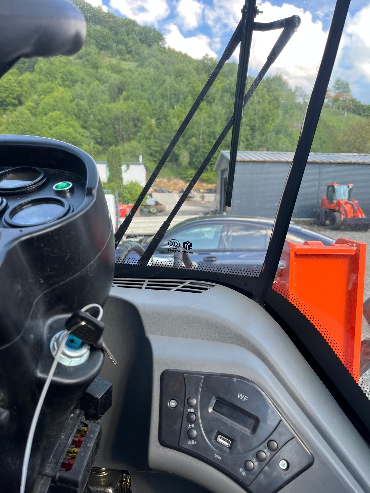 ÎNCĂRCĂTOR VEXON VK250F