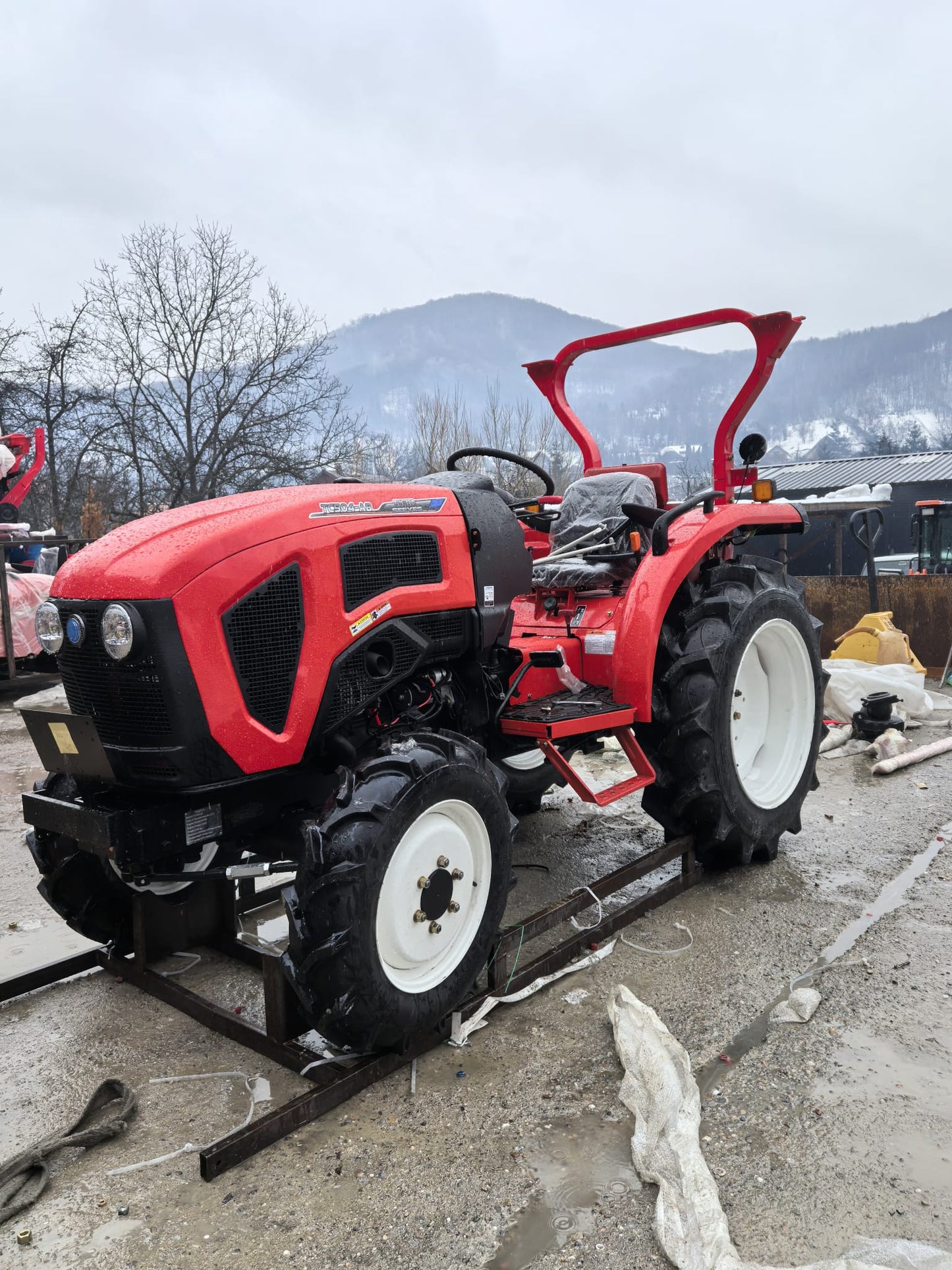 TRACTOR HINOMOTO 50CP