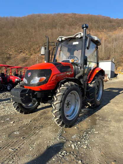TRACTOR HINOMOTO V700