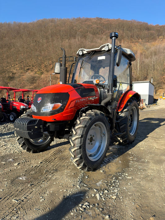TRACTOR HINOMOTO V700